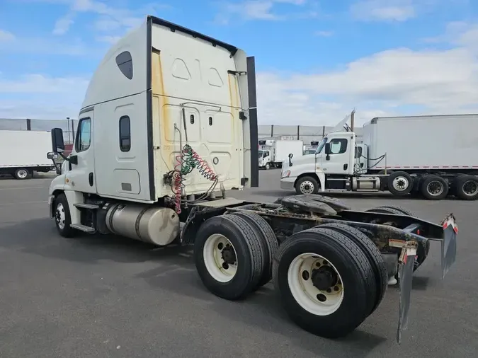 2019 FREIGHTLINER/MERCEDES CASCADIA 125