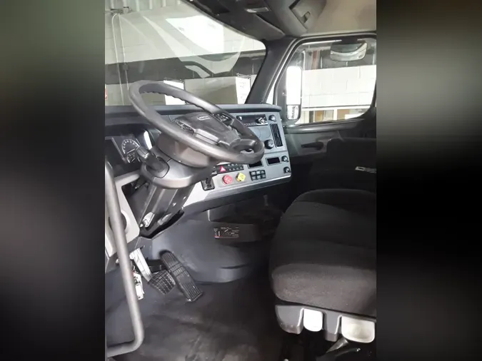 2019 FREIGHTLINER NEW CASCADIA 116