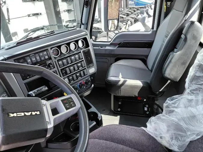 2023 MACK AN64T67bce21315ebf542659a69570702da68