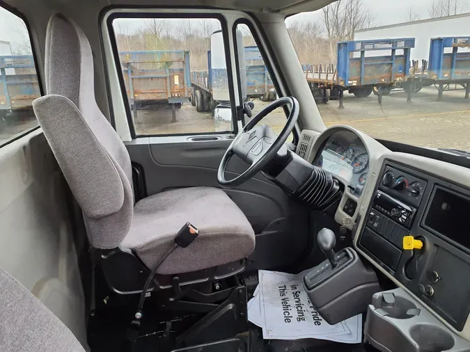 2019 NAVISTAR INTERNATIONAL 4300