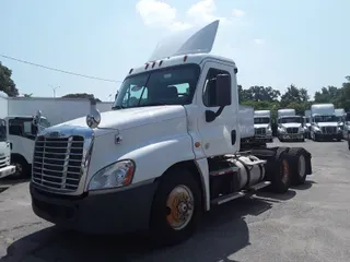 2016 Freightliner CASCADIA 125