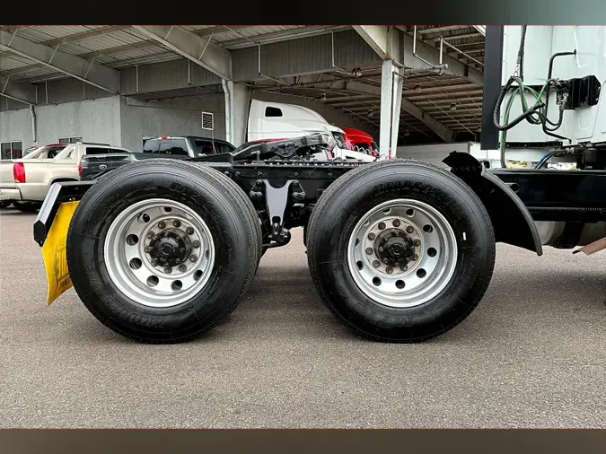 2022 INT LT625 6x4