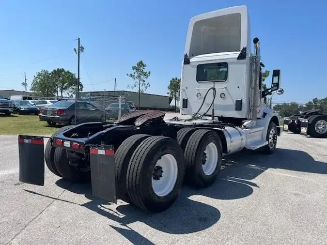 2020 Peterbilt 567