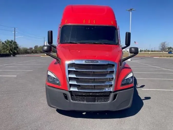 2021 Freightliner Cascadia