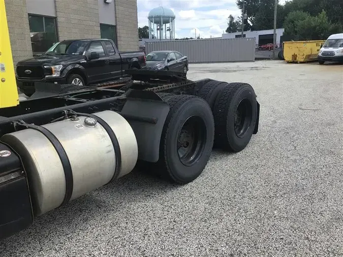 2019 INTERNATIONAL RH613