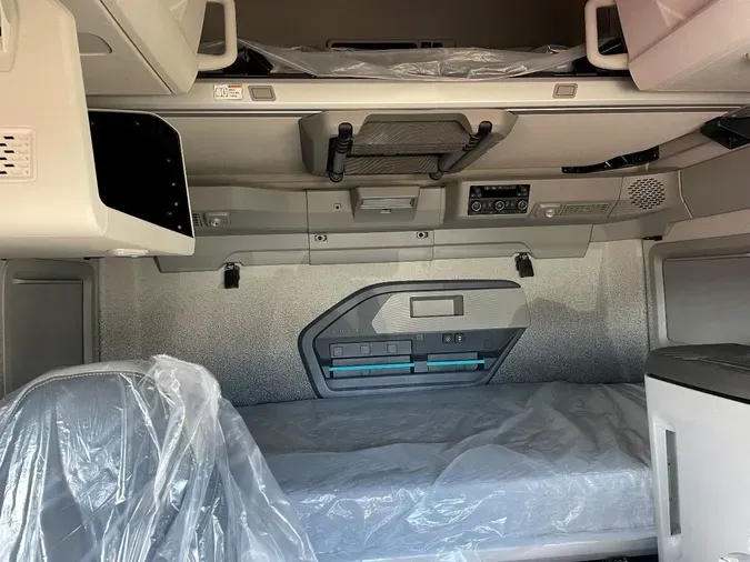 2026 VOLVO VNL64T86067c74aea71aa11d21043f9f8905dc2d5