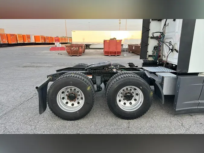 2022 Freightliner Cascadia 126