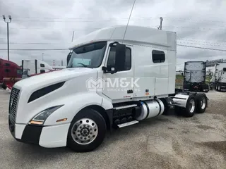 2019 VOLVO VNL64T740