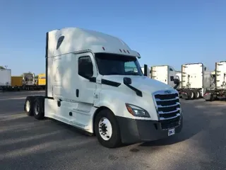 2019 FREIGHTLINER T12664ST