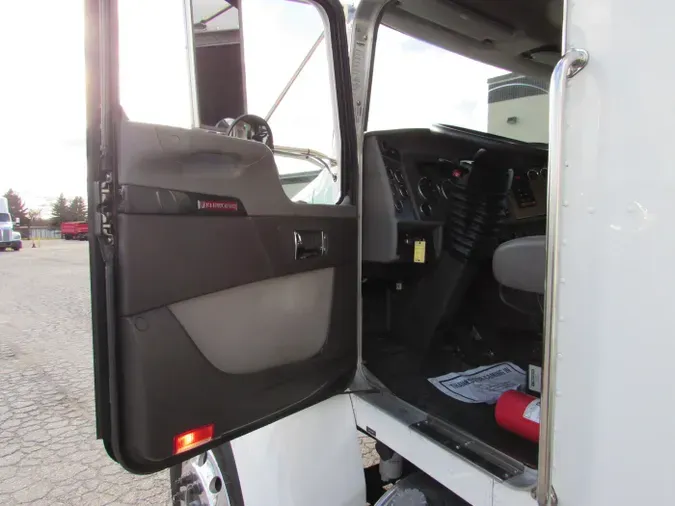 2019 Kenworth T370