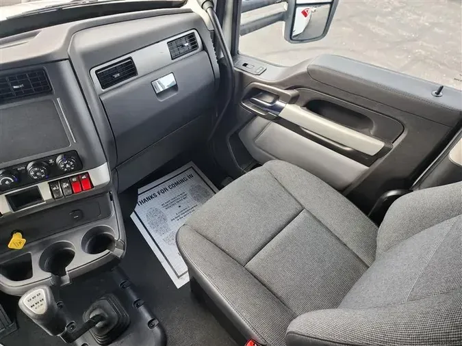 2023 KENWORTH T680