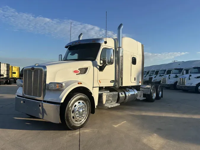 2020 Peterbilt 567