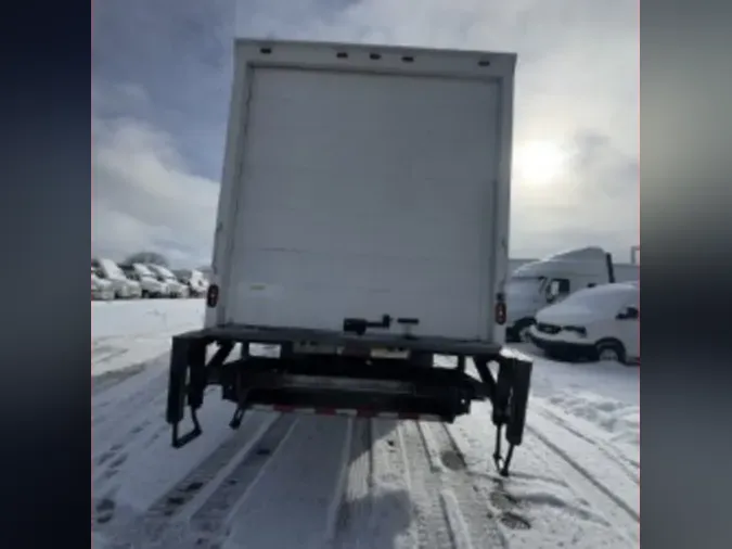 2019 FREIGHTLINER/MERCEDES M2 106