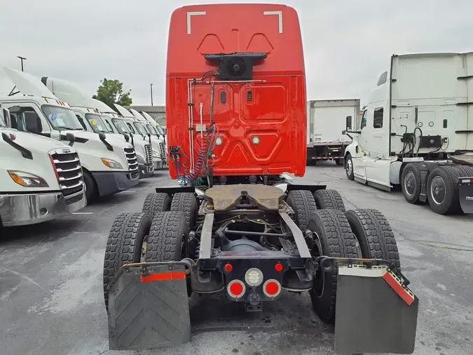 2019 FREIGHTLINER NEW CASCADIA PX12664