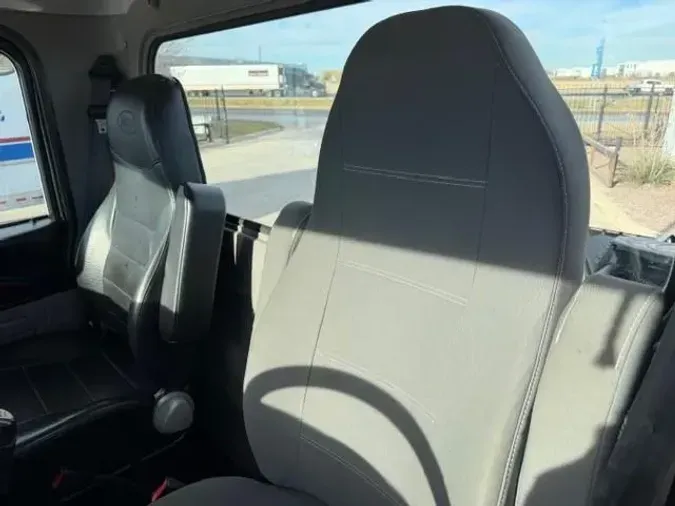 2020 Peterbilt 38967db61df25c8c2e772f8f40e029cf531