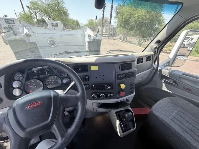 2018 Peterbilt 57967de33ccda3c1232e929ed688099c3a7