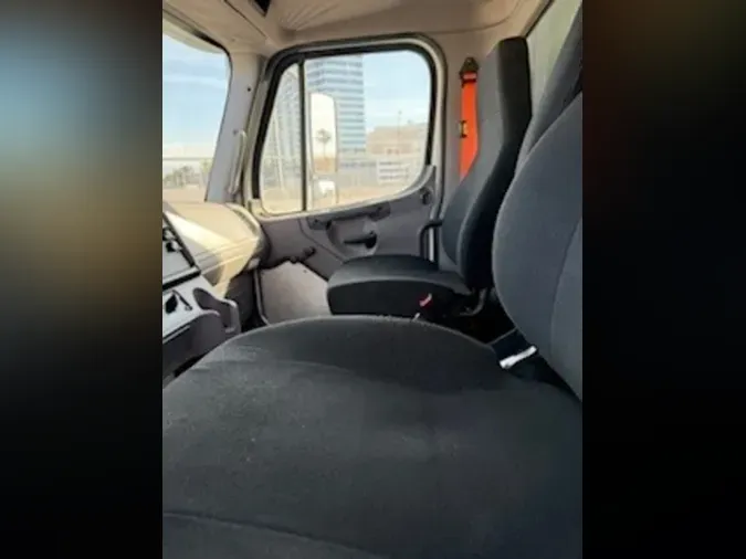 2019 FREIGHTLINER/MERCEDES M2 106