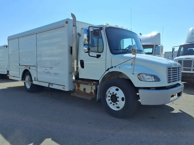 2017 FREIGHTLINER/MERCEDES M2 106