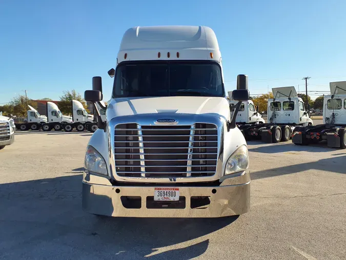 2019 FREIGHTLINER/MERCEDES CASCADIA 125