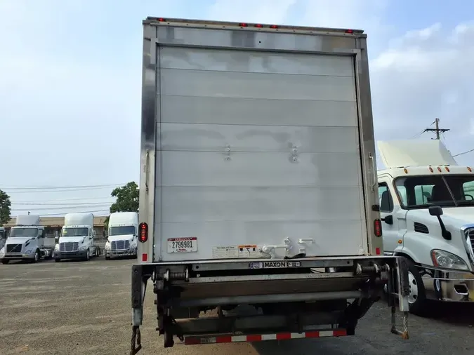 2019 FREIGHTLINER M2 106