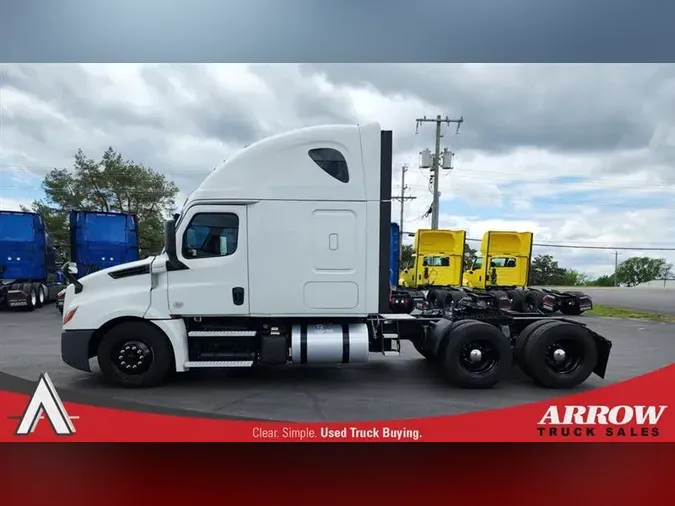 2020 FREIGHTLINER CA126