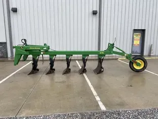 2018 John Deere 975