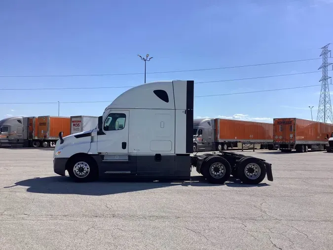 2022 Freightliner Cascadia 12667ebaeb4702d2ef569a81d98d8d7d6df