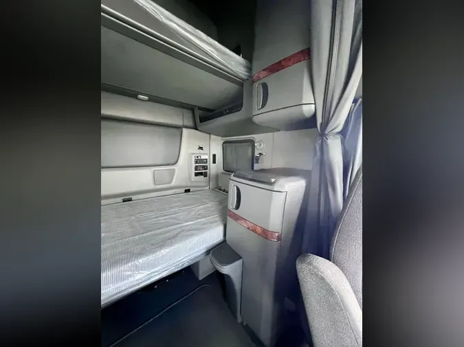 2022 VOLVO VNL64T76067f1b4b7688a90d0ebf78051ed009db2