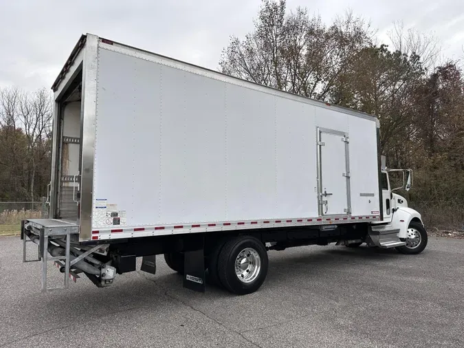 2019 Peterbilt 337