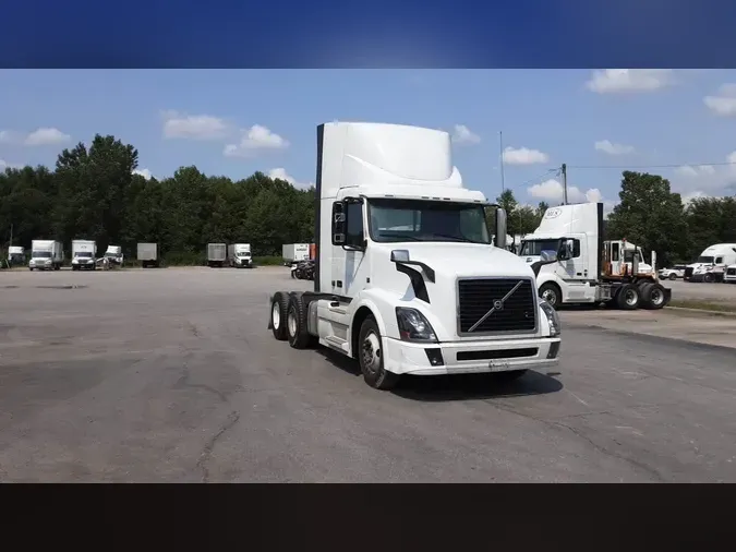 2017 Volvo VNL30067f7d870d3c51c0dc229e4273016860b