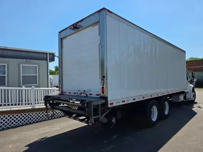 2020 FREIGHTLINER/MERCEDES M2 106