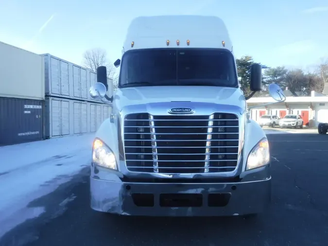 2020 FREIGHTLINER/MERCEDES CASCADIA 125