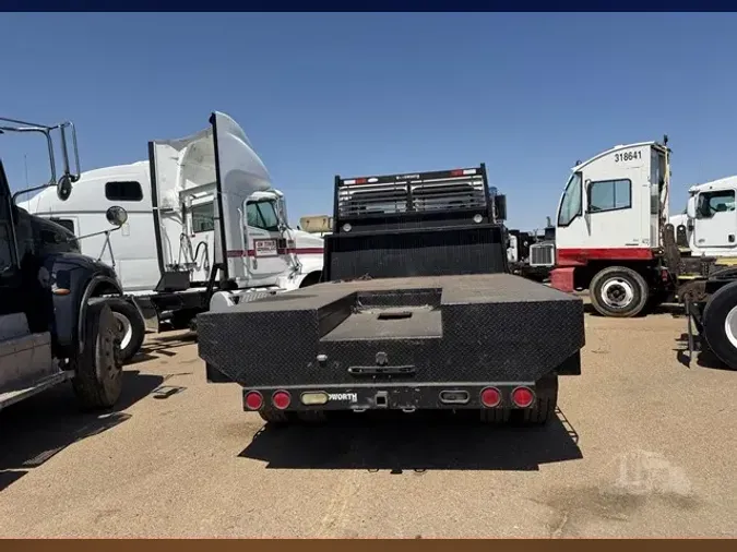 2001 FREIGHTLINER FL70