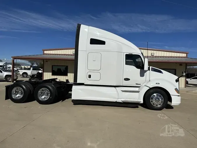 2022 KENWORTH T680