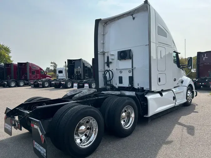 2021 Kenworth T680