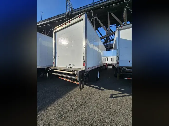 2018 FREIGHTLINER/MERCEDES M2 106