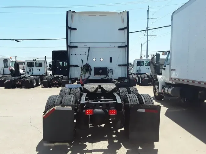 2019 NAVISTAR INTERNATIONAL LT625 SLPR CAB