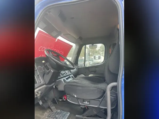 2019 FREIGHTLINER/MERCEDES M2 106