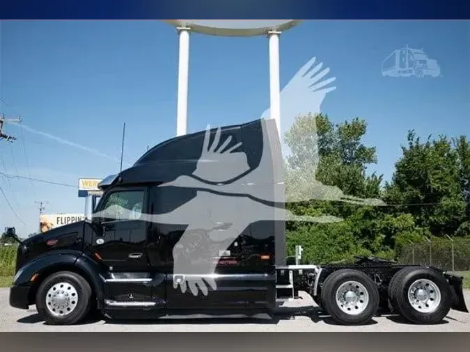 2022 PETERBILT 579