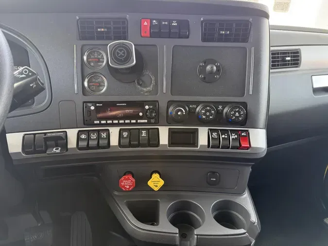 2024 Kenworth T680