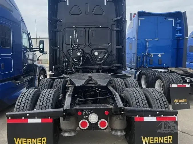 2023 FREIGHTLINER CASCADIA 126