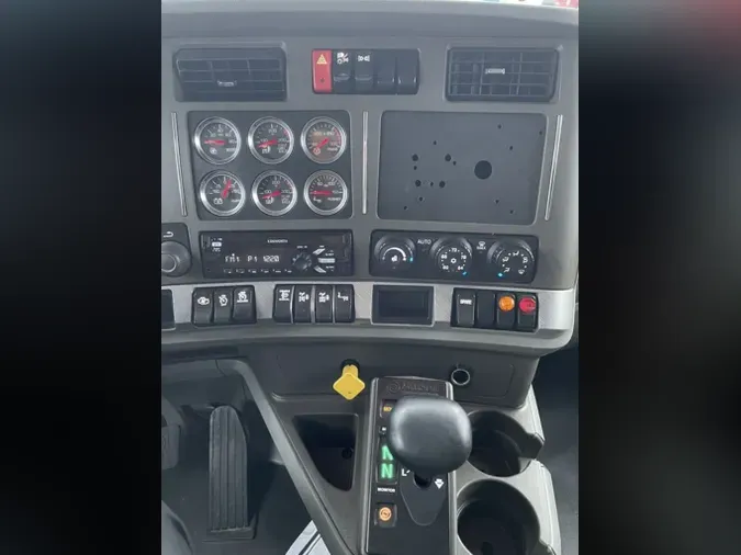 2019 Kenworth T880