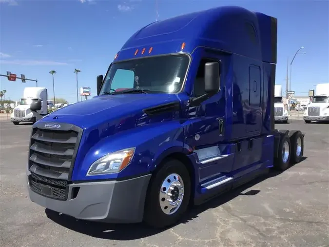 2021 FREIGHTLINER CA126682c53caa30008ed34d042e11b9ea38e