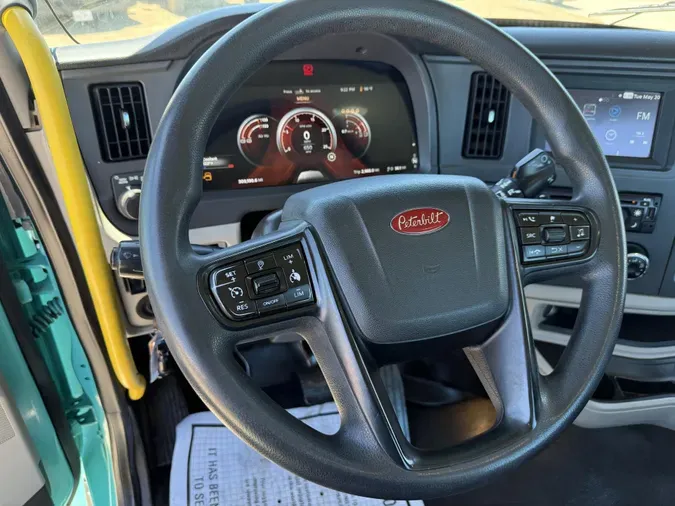 2023 Peterbilt 567