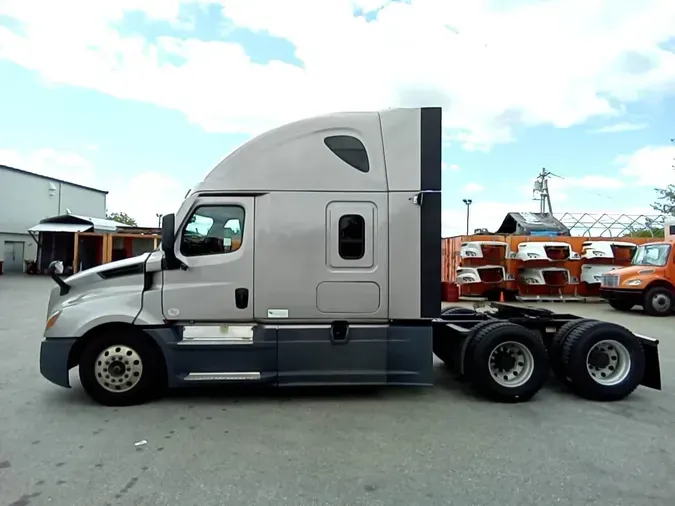 2022 Freightliner Cascadia