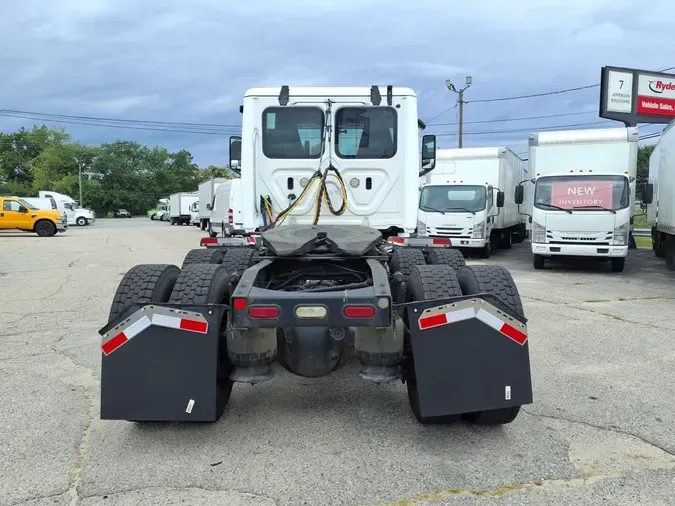 2019 FREIGHTLINER NEW CASCADIA 126