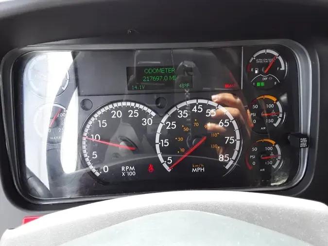 2019 FREIGHTLINER/MERCEDES M2 106