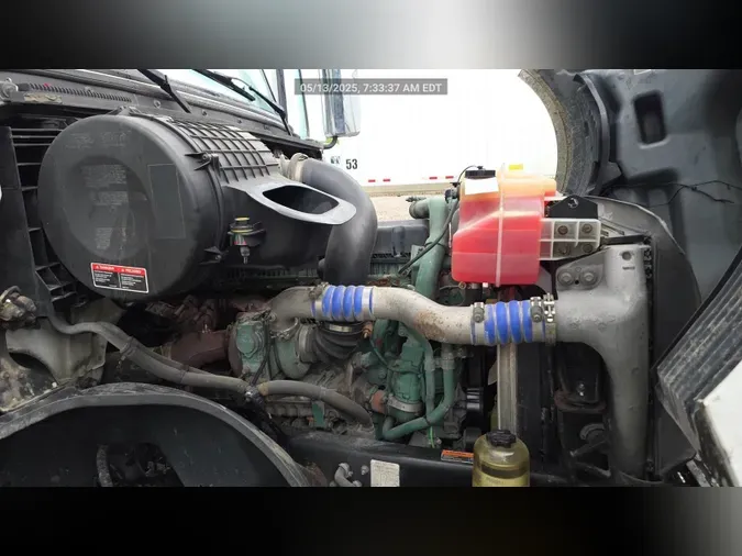 2018 Volvo VNL300