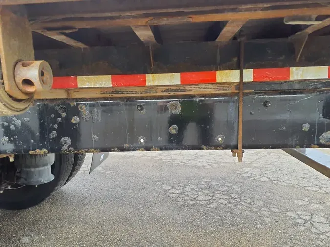2016 FREIGHTLINER M2 106