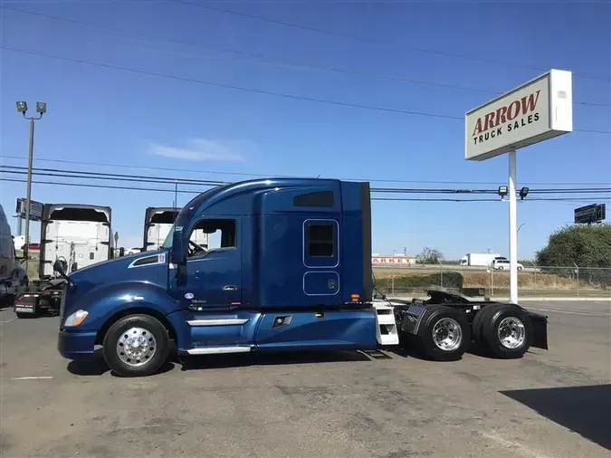 2022 KENWORTH T68068400cc64012f06cd926619c0ab01021